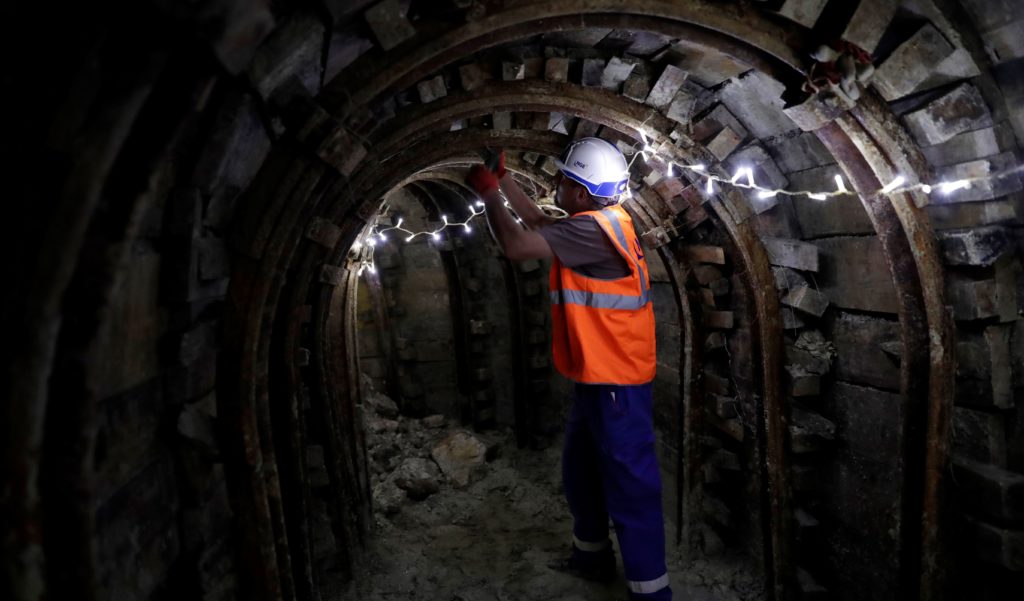 Paris starts digging 200 km extra metro tunnels