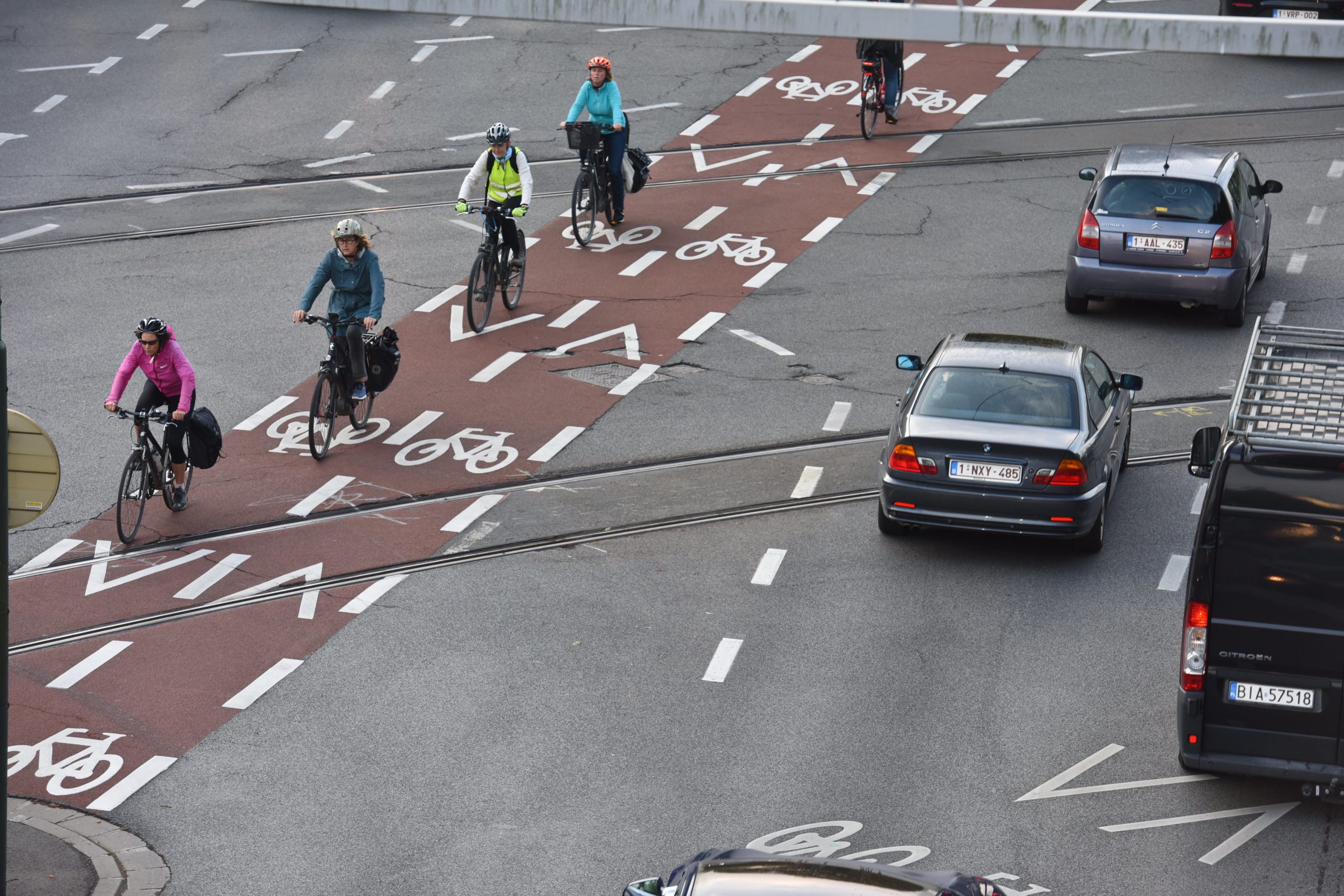 ‘More Belgians than Dutch commute by leased bike’