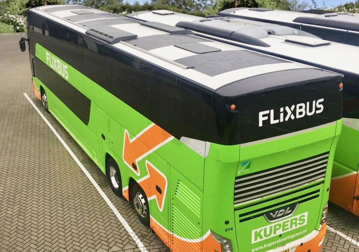 FlixBus: charging on the way by solar energy