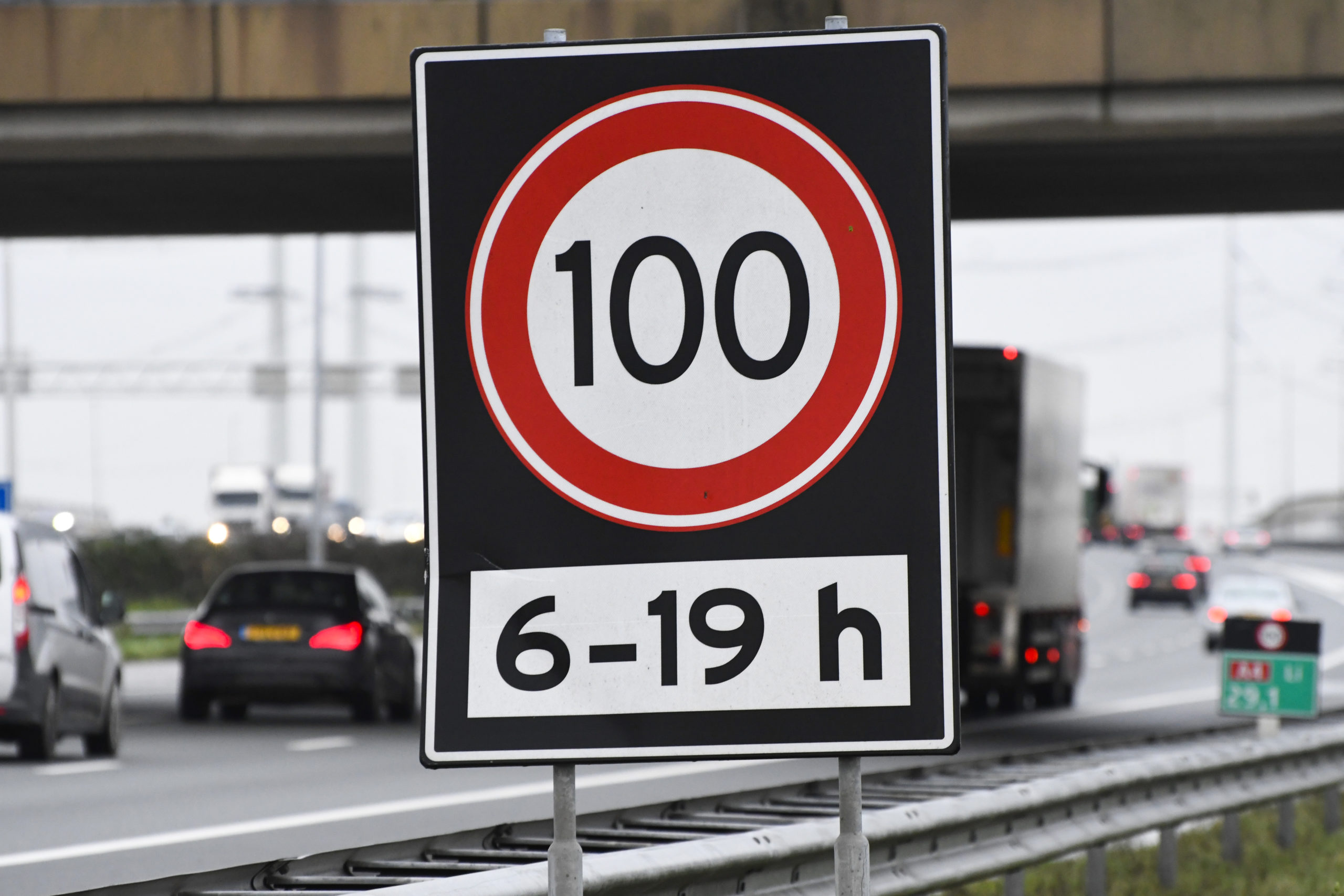 VAB: ‘No public support for lowering speed on highways to 100 kph’