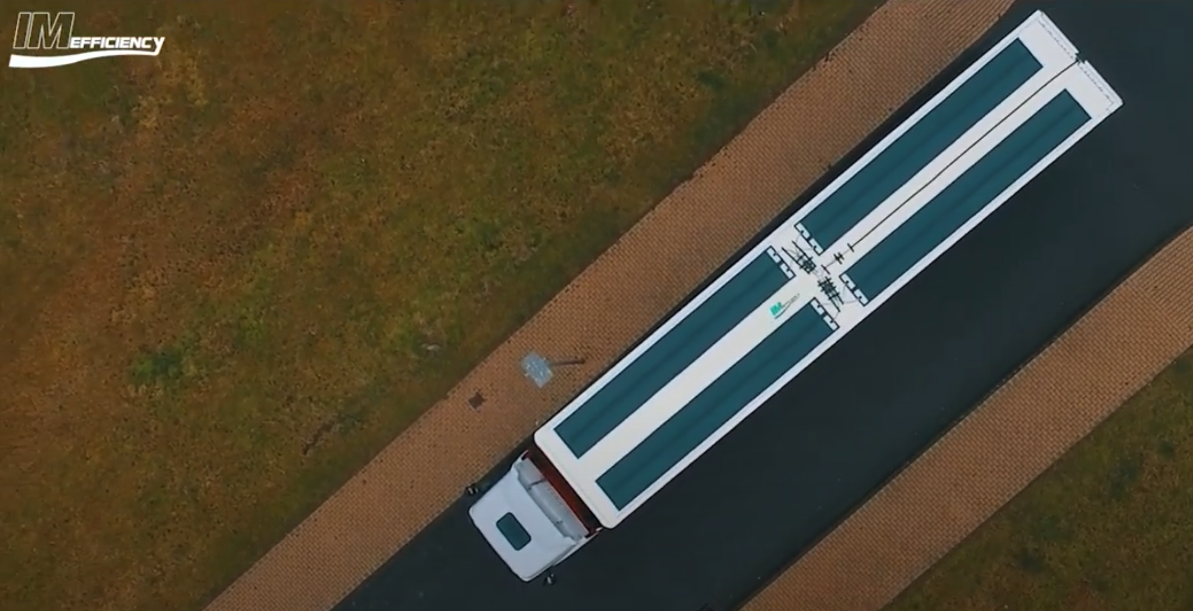 Belgian-Dutch start-up covers truck trailers with solar panels
