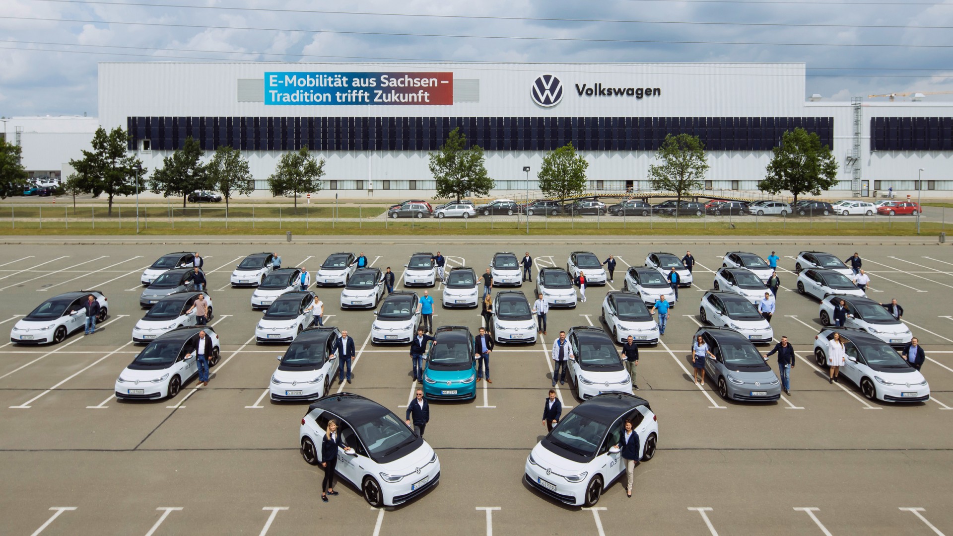 Volkswagen to create its own software
