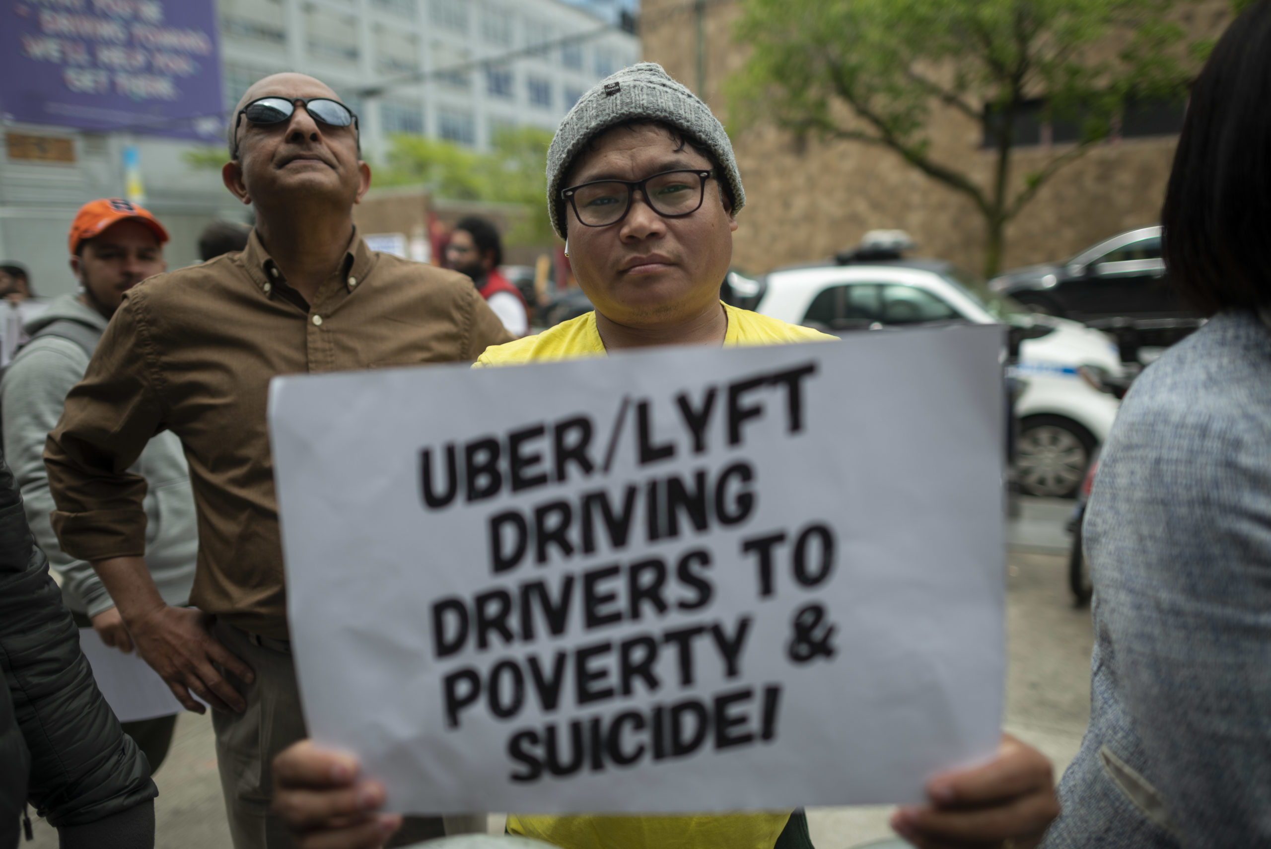 Californian judge forces Uber and Lyft to classify drivers as employees