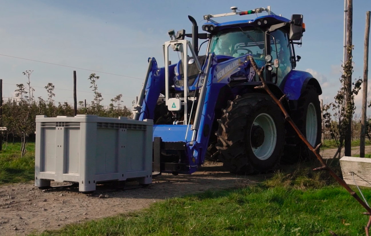 Flanders Make demonstrates the driverless farming tractor