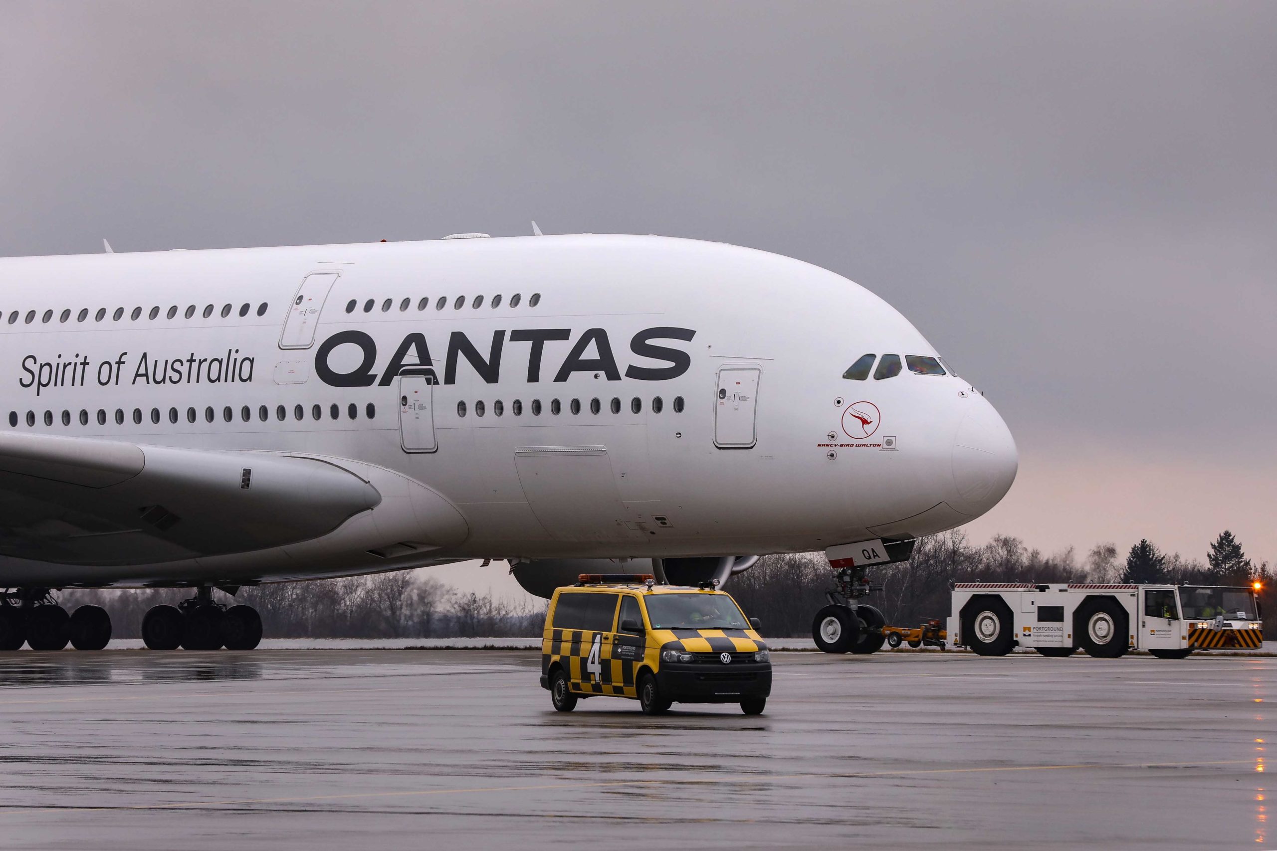 Qantas first to require Covid-vaccination certificate