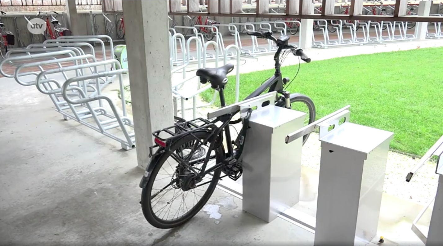 Antwerp start-up develops safe ‘locker-‘n-charger’ e-bike shed