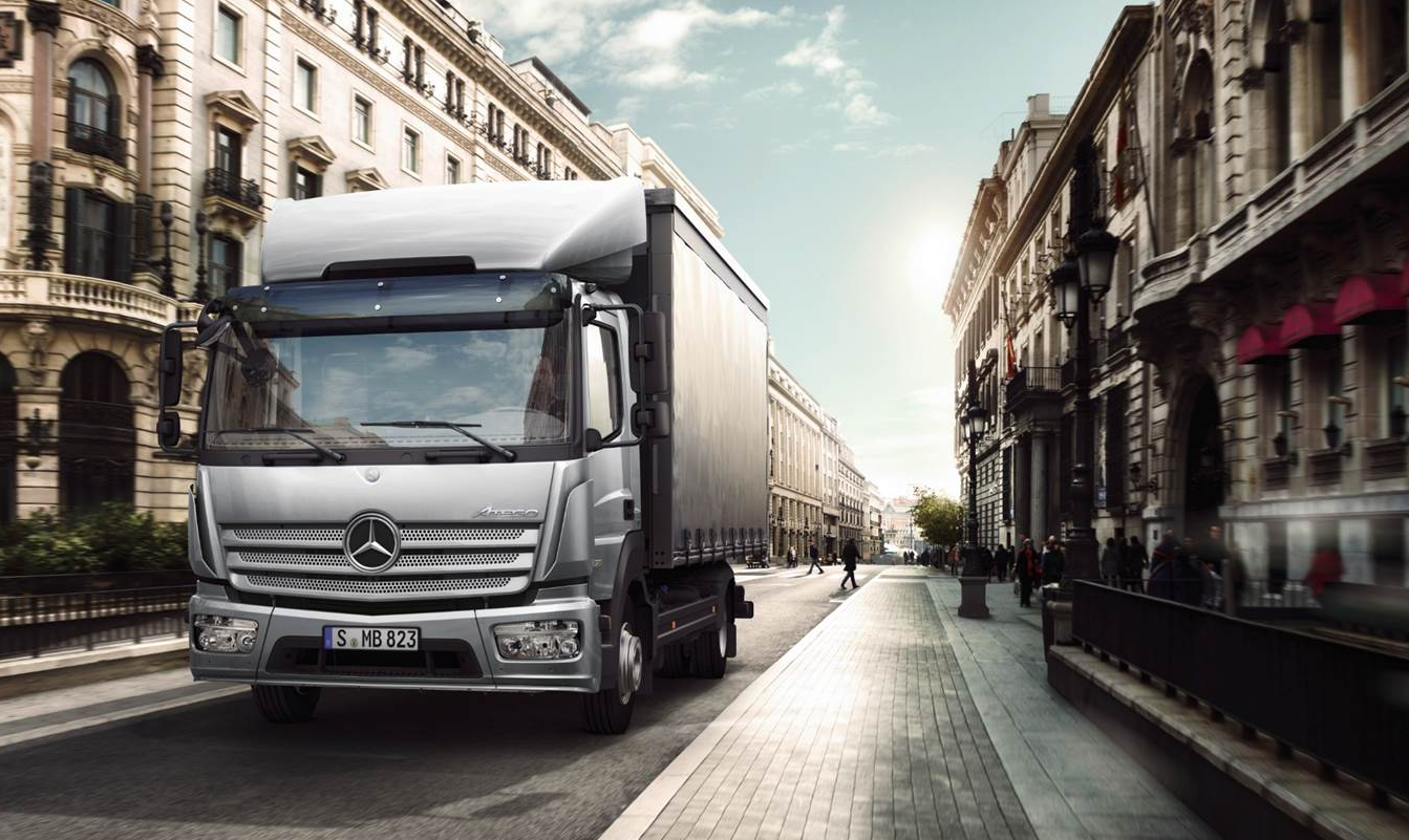 Van Mossel ventures into Mercedes-Benz Trucks in Antwerp