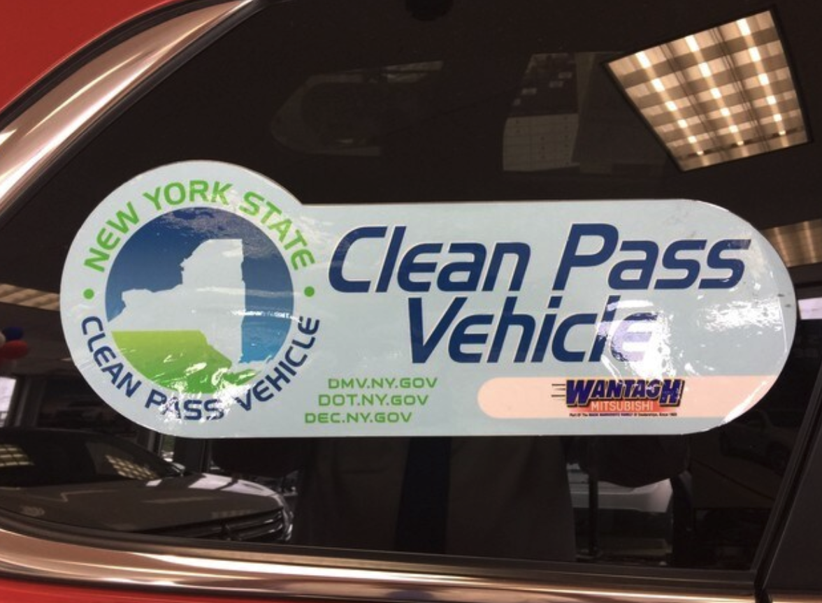 new-york-state-second-to-pass-bill-on-ice-car-phase-out-newmobility-news