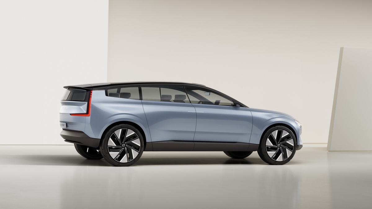 Volvo shows roadmap to its electric ‘new generation child’