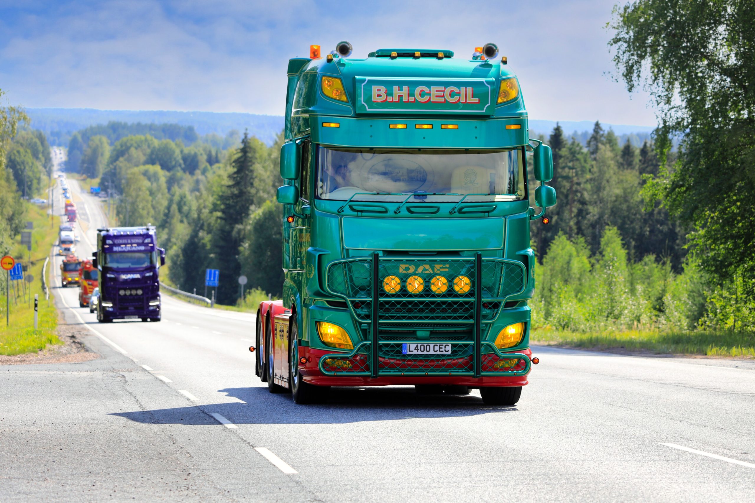 ‘UK should recruit native workers to solve lack of truck drivers’