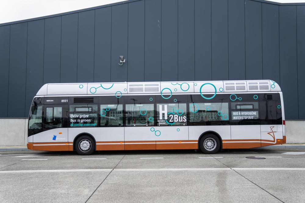 Brussels MIVB/STIB commissions its first hydrogen bus