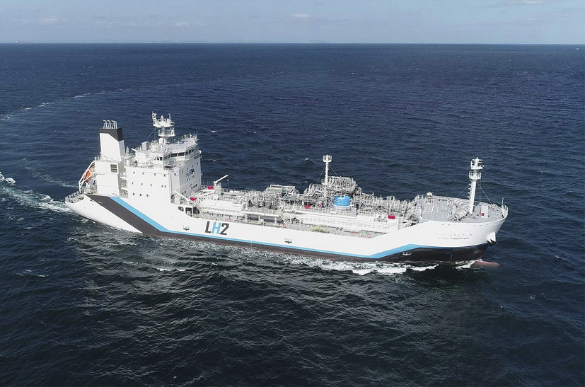 World’s first liquefied hydrogen carrier embarks for Australia