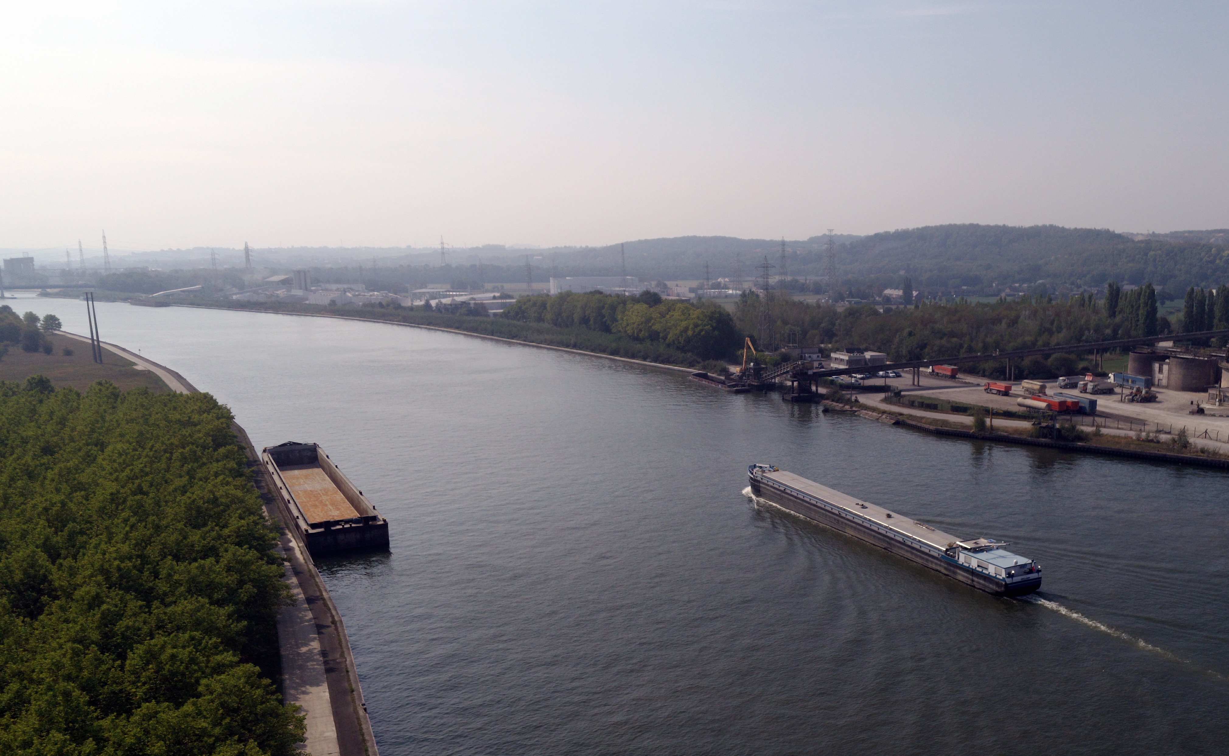 One million containers shipped by inland navigation in Flanders
