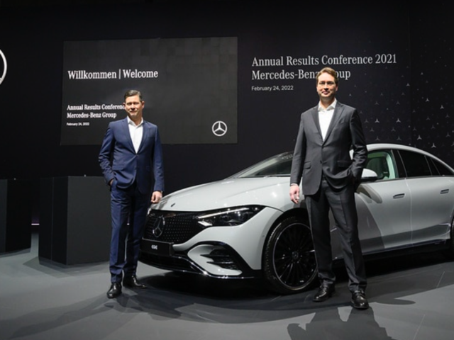 Mercedes-Benz sees profits soaring