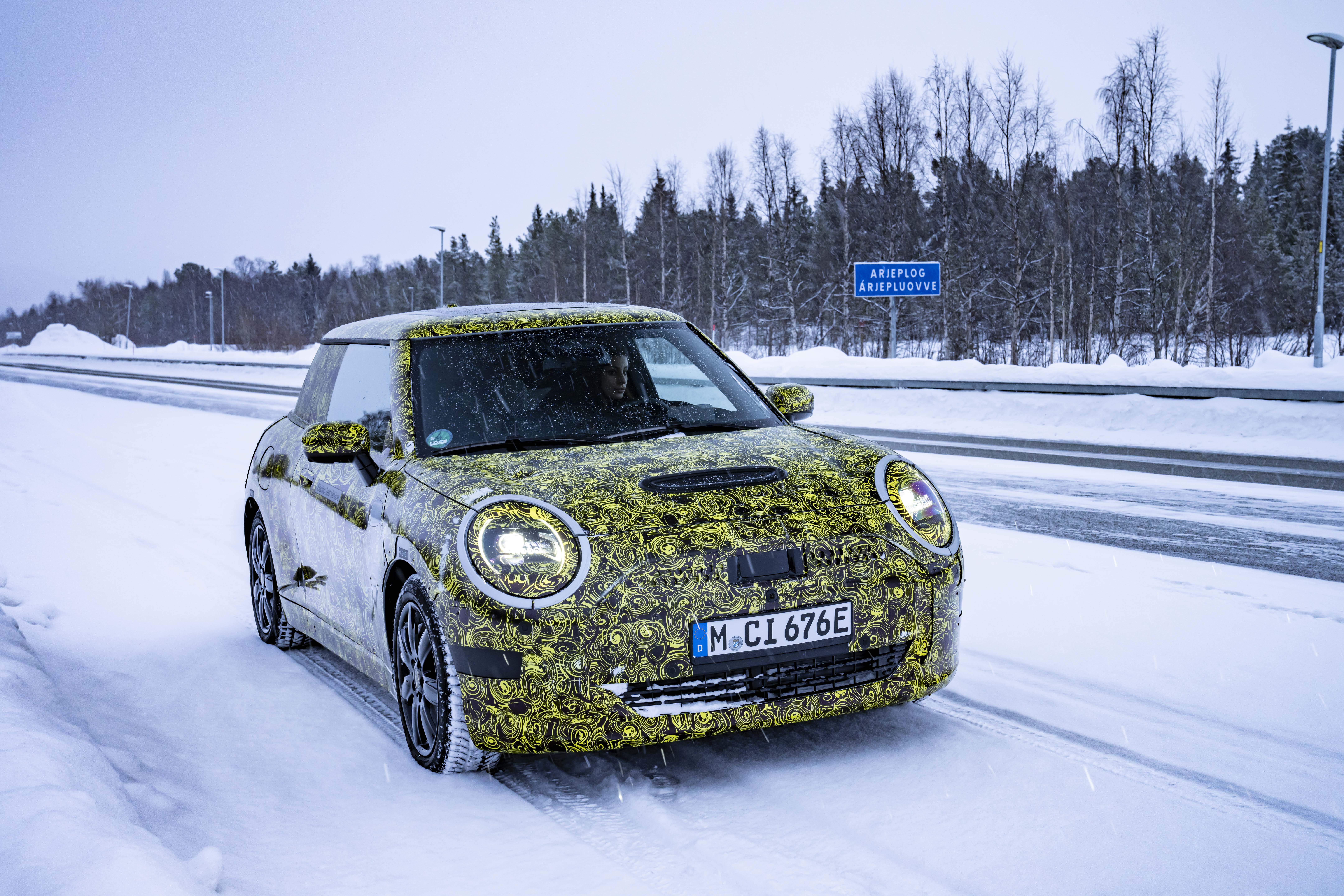 Fifth generation Mini will be both electric and ICE powered