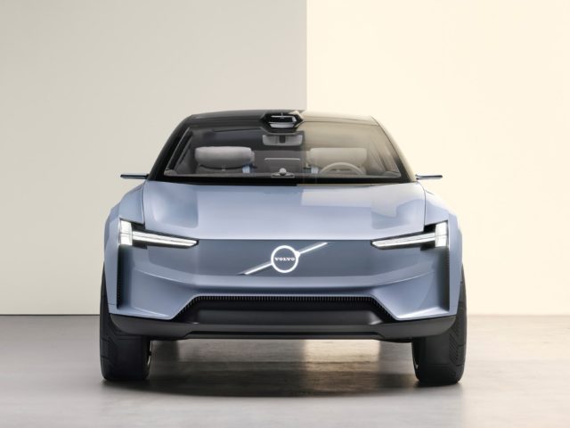 Volvo prepares for five electric models and a production hike