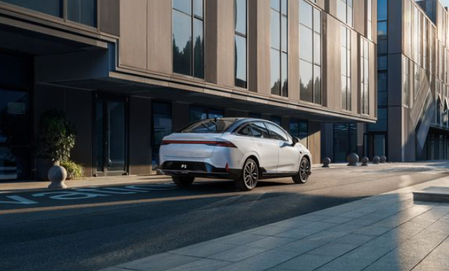 XPeng opens reservations for EV sedan P5 in Europe (update)