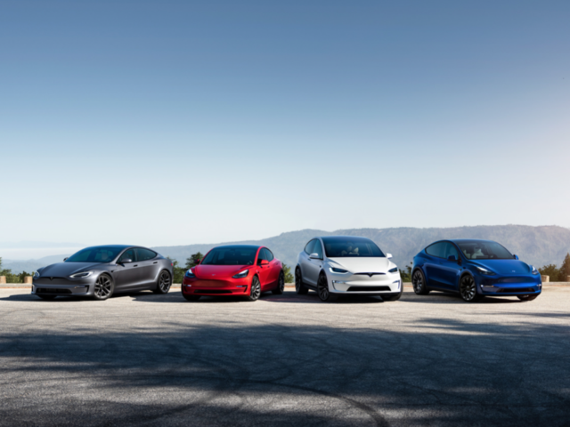 Strong demand pushes Tesla to record profit in Q1