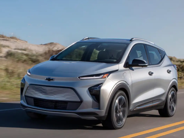 GM offers $6.000 discount to Bolt owners, but at a price…