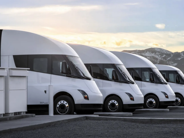 Tesla’s first Semi truck deliveries ‘by the end of this year’
