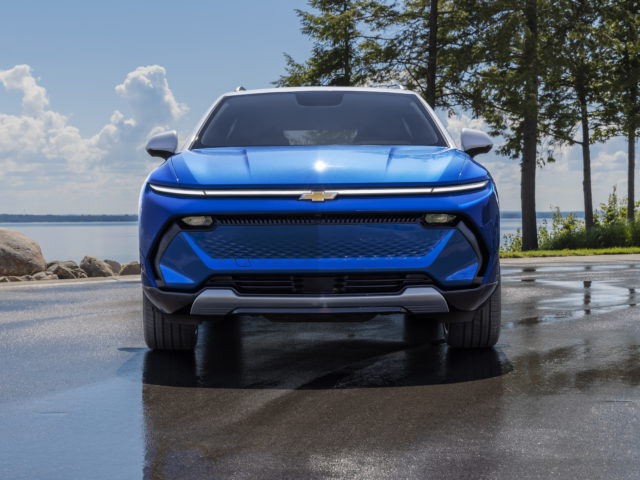 With Equinox GM launches a $30 000 EV