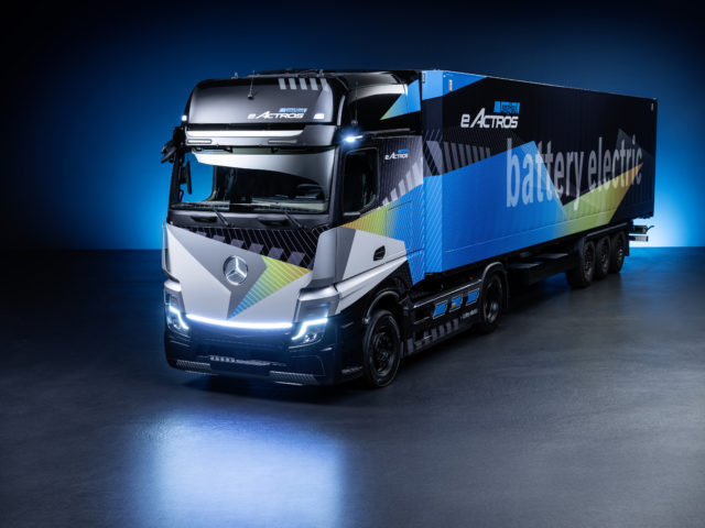 IAA: Daimler Truck presents eActros LongHaul with 800 km range