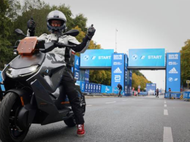 BMW CE 04 underscores its Berlin origins at famous marathon event