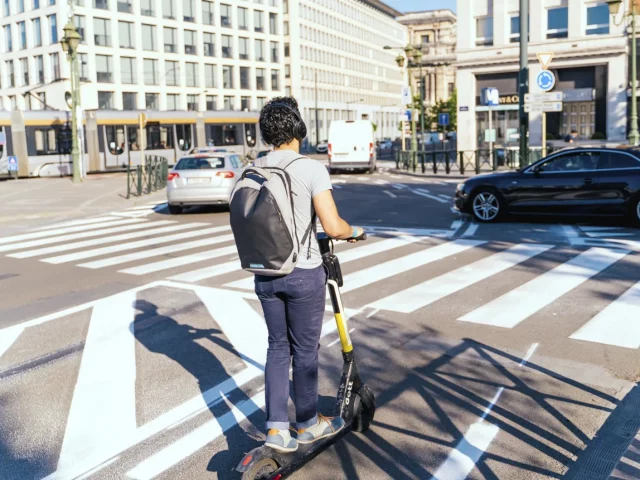 Uccle wants to temporarily ban parking of shared e-scooters
