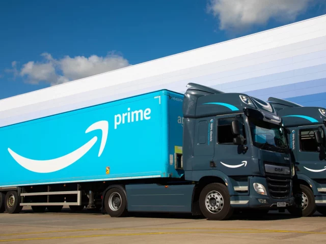 Amazon pumps €1 billion into greening its European car fleet