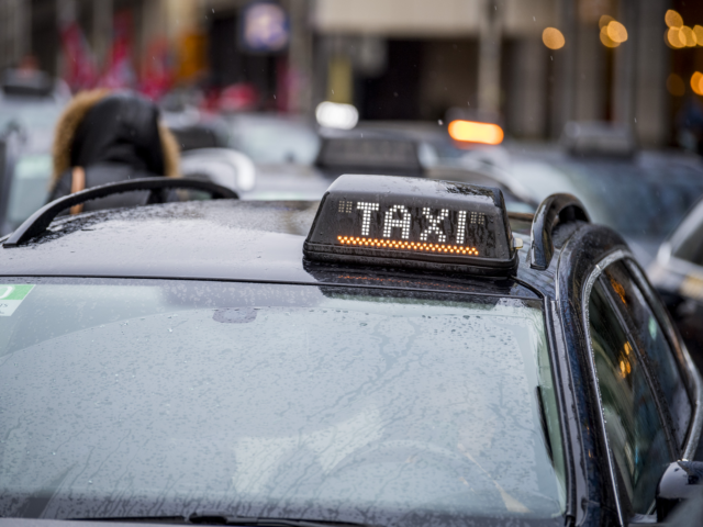 Uber opens app to book classic taxis in Brussels
