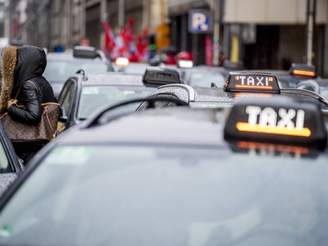 Unions take European action against Uber