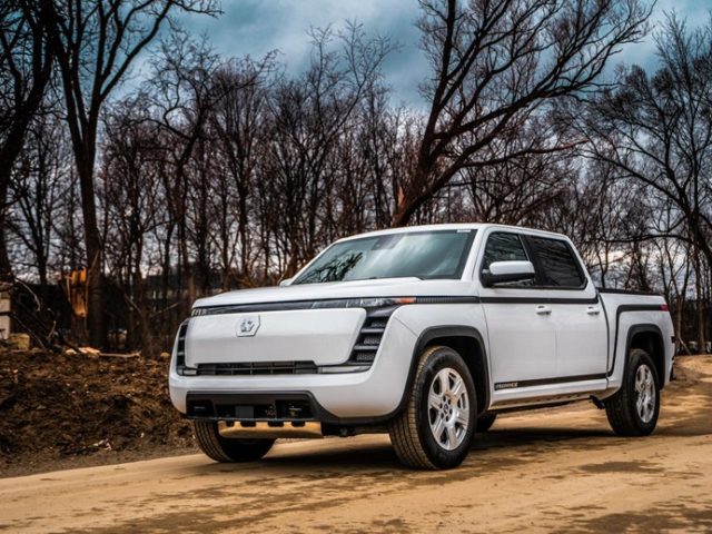 Lordstown starts production electric Endurance pickup