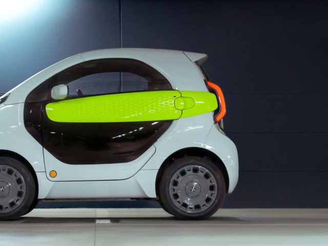 Italian YOYO electric micro car introduces battery swapping in Belgium