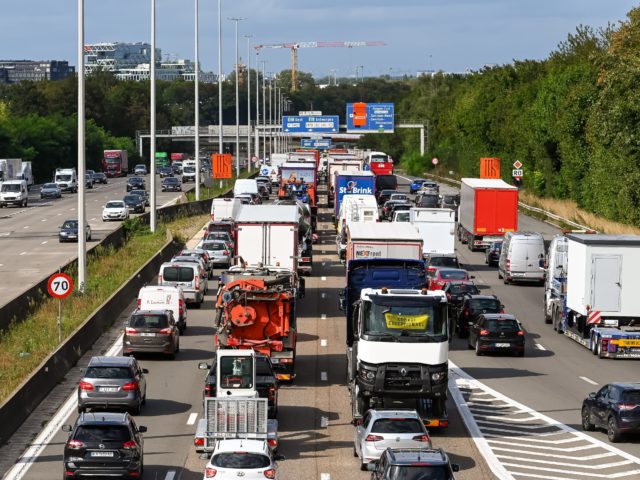More traffic jams than ever fuel Flemish kilometer tax debate again