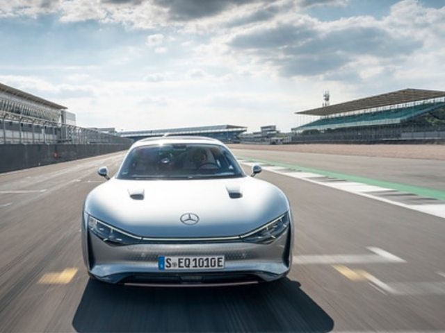 Mercedes finalizes last ICE-platform and fine-tunes those for EVs