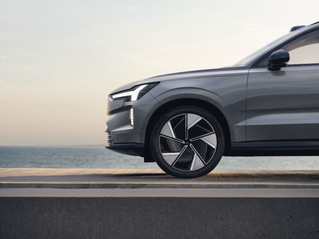Volvo reveals electric MPV with Zeekr DNA for China