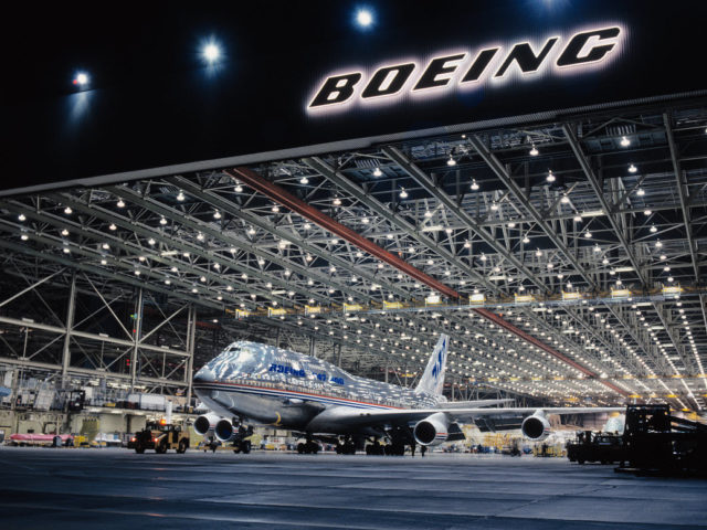 Boeing delivers very last Jumbo jet 747