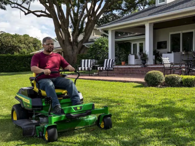 John Deere introduces first battery-electric lawn mower