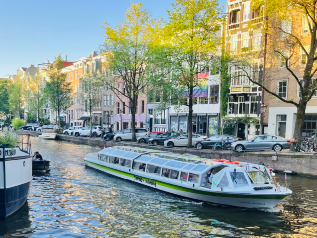 Vattenfall and Stromma to electrify Amsterdam canal boats