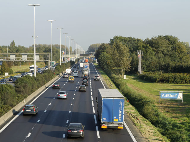 Construction E313 rush-hour lanes Beringen-Ham starts