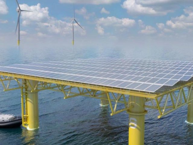 Belgian dredgers to jointly test offshore floating solar park in Ostend
