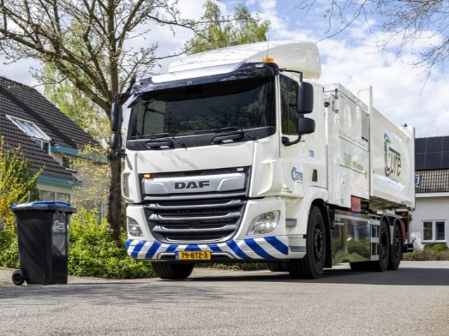 Eindhoven deploys 14 electric garbage trucks from DAF