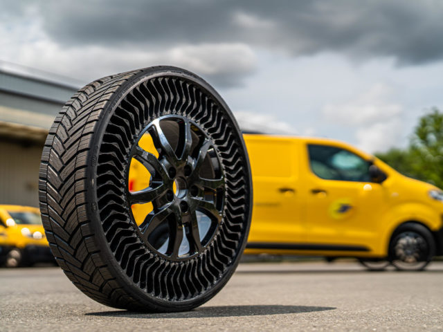 French postal service gets new airless Michelin tires