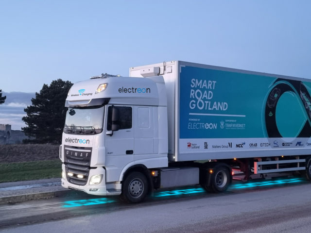 Electreon wirelessly charges GINAF 50-ton e-truck