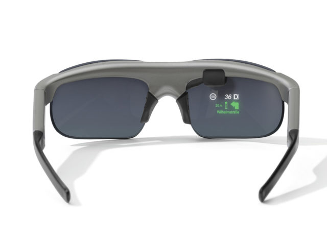 BMW Smartglasses: a head-up display for motorcycles