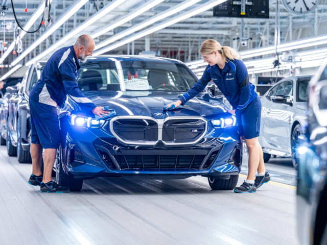 BMW kicks off i5 production in Dingolfing factory