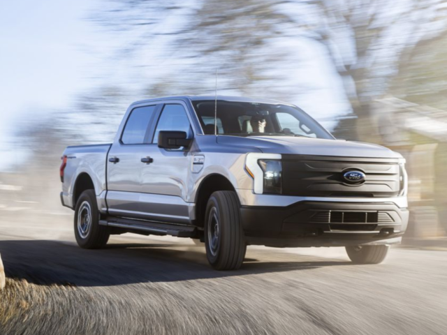 Ford F-150 Lightning $10 000 cheaper in the US