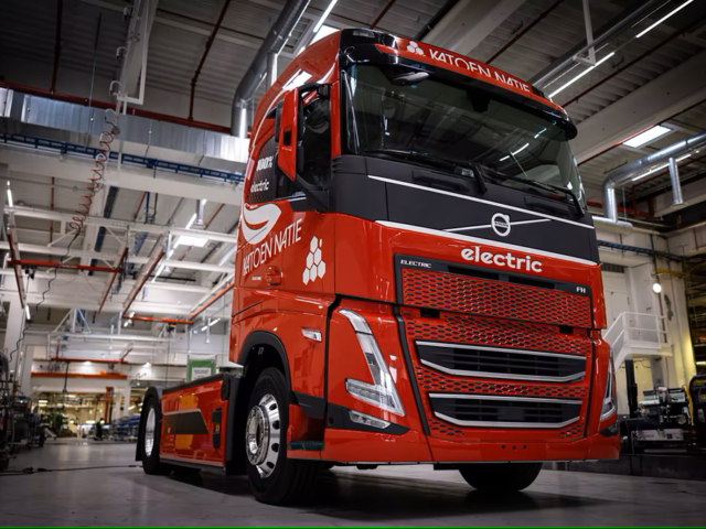 First Belgian-built electric Volvo Truck rolls off the assembly line