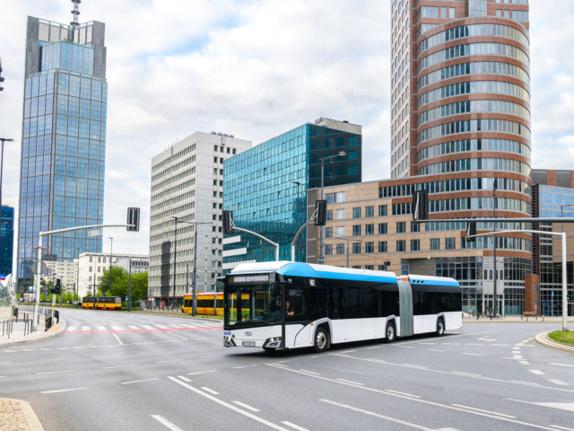 Cologne expands hydrogen bus fleet with 18 more Solaris Urbino 18s